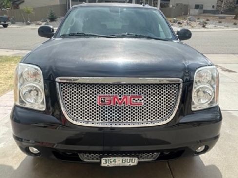 Used 2014 GMC Yukon XL Denali AWD/4WD image 8