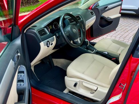 Used 2013 Volkswagen Jetta SE image 15