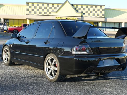 Used 2006 Mitsubishi Lancer Evolution IX image 8