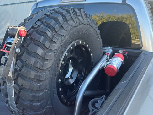 Used 2020 Toyota Tacoma TRD Sport image 6