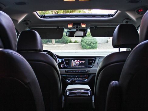 Used 2015 Kia Sedona SX Limited image 10