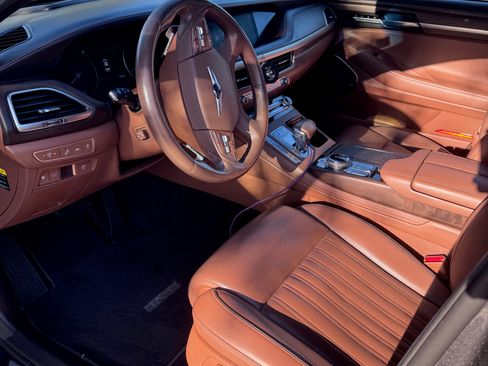 Used 2020 Genesis G90 3.3T Premium image 14