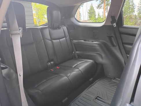 Used 2014 Nissan Pathfinder Platinum w/ Platinum Premium Package image 4