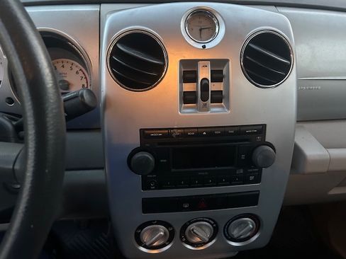 Used 2006 Chrysler PT Cruiser Sport Wagon 4D image 9