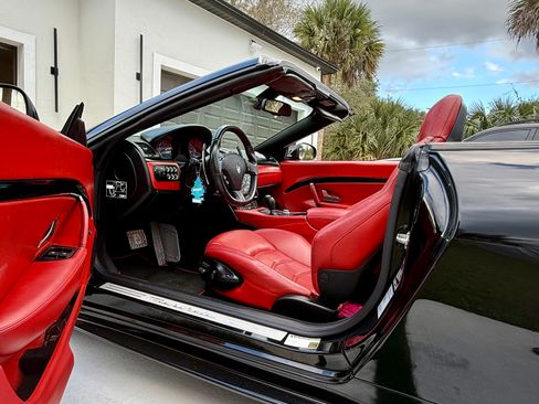 Used 2018 Maserati GranTurismo Sport image 8