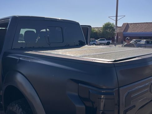 Used 2017 Ford F150 Raptor w/ Equipment Group 802A Luxury image 4