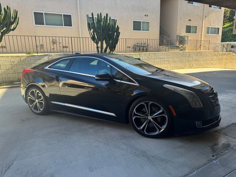 Used 2016 Cadillac ELR w/ Performance Package image 4