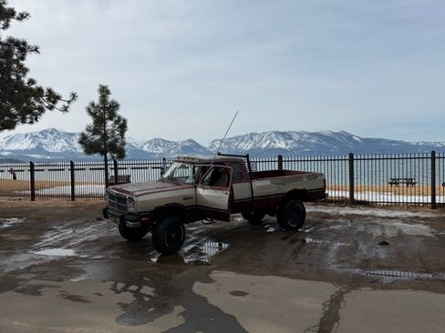 Used 1993 Dodge D/W Truck 250 image 27