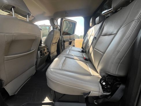 Used 2020 Ford F250 XLT w/ XLT Premium Package image 17