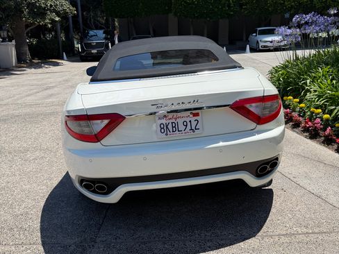 Used 2014 Maserati GranTurismo Convertible RWD image 15