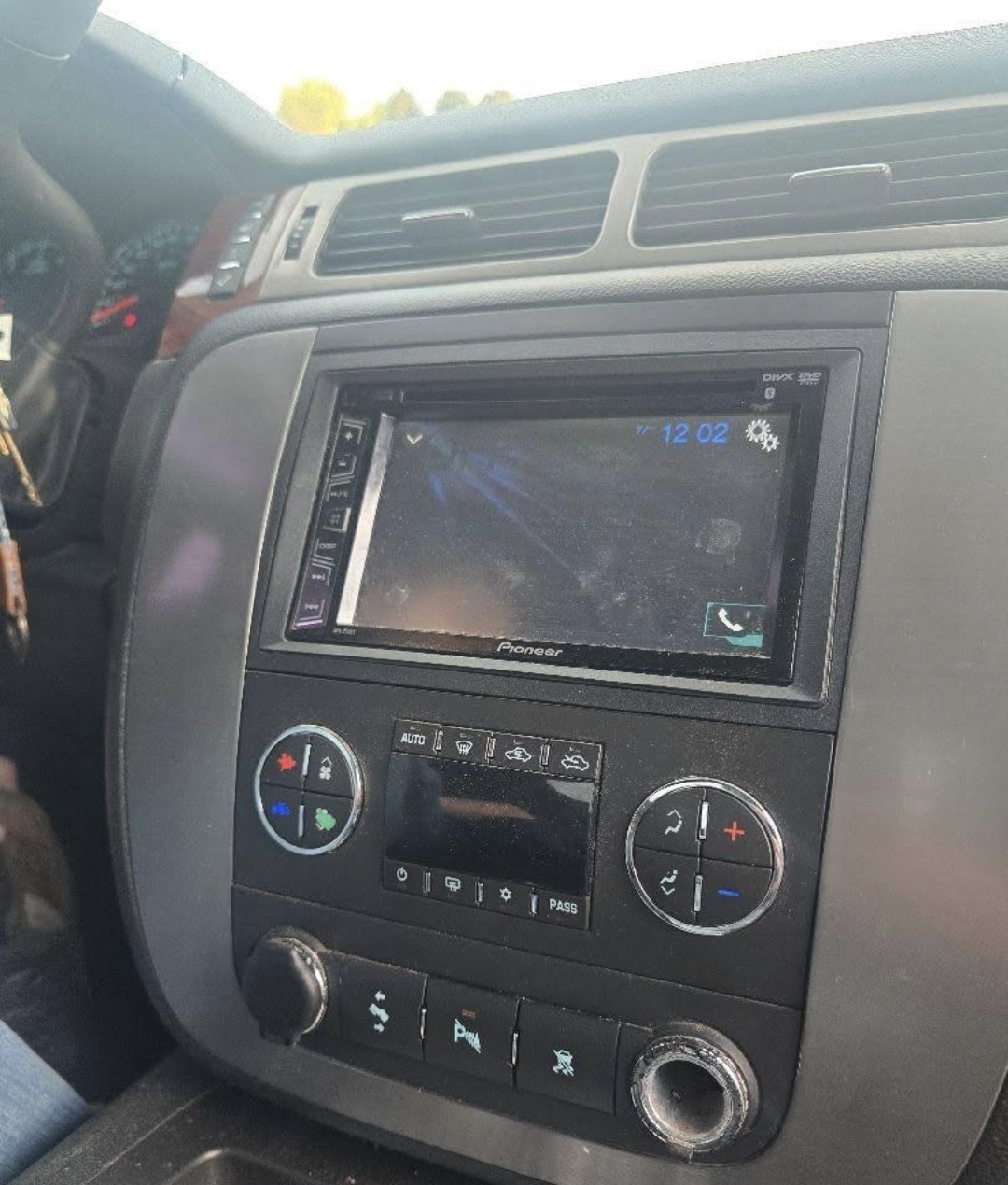 Used 2009 GMC Sierra 1500 SLT AWD/4WD image 11