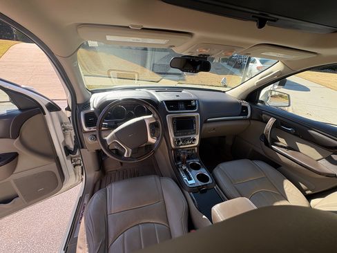 Used 2014 GMC Acadia Denali image 10