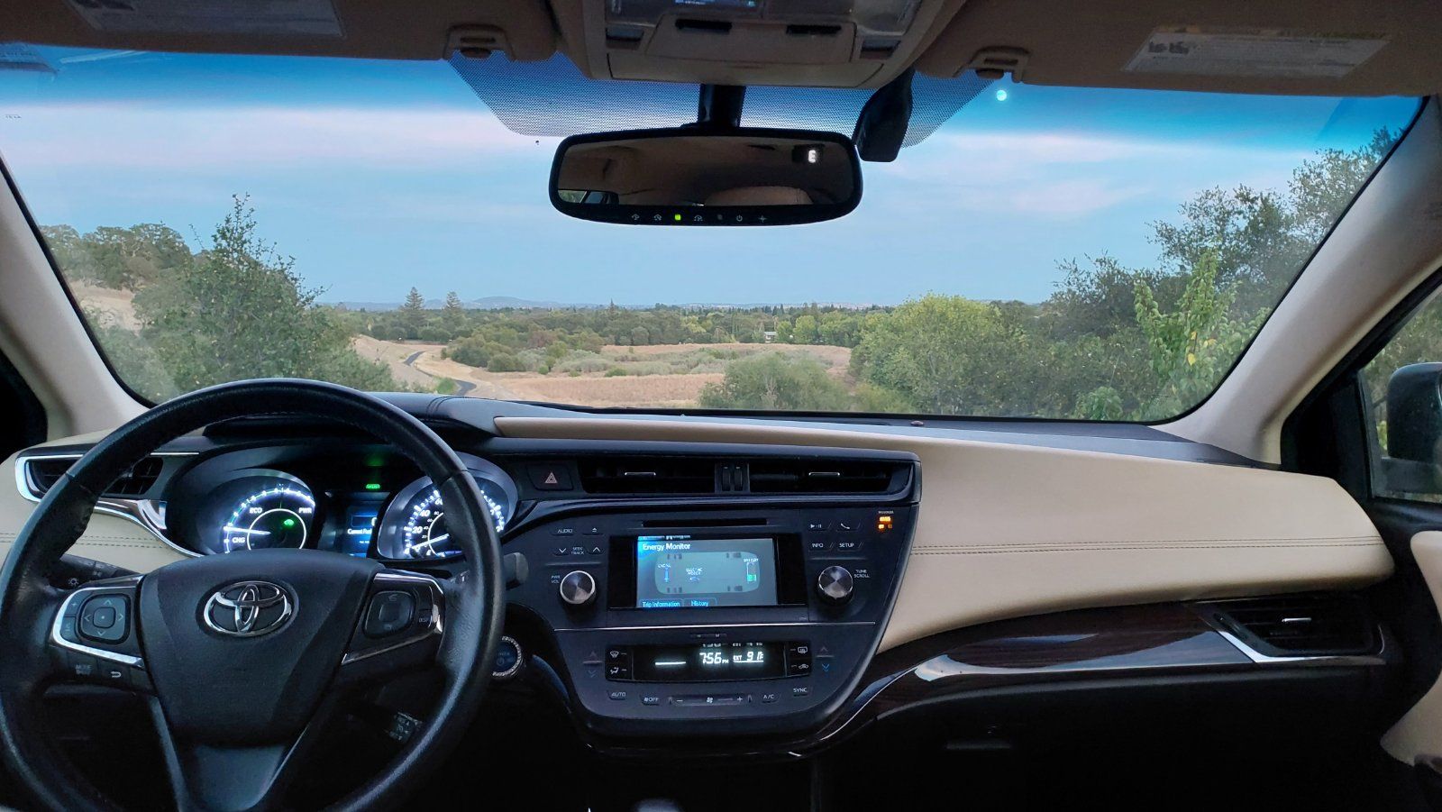 Used 2013 Toyota Avalon XLE Premium FWD image 12