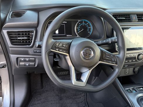 Used 2022 Nissan Leaf S Plus image 13