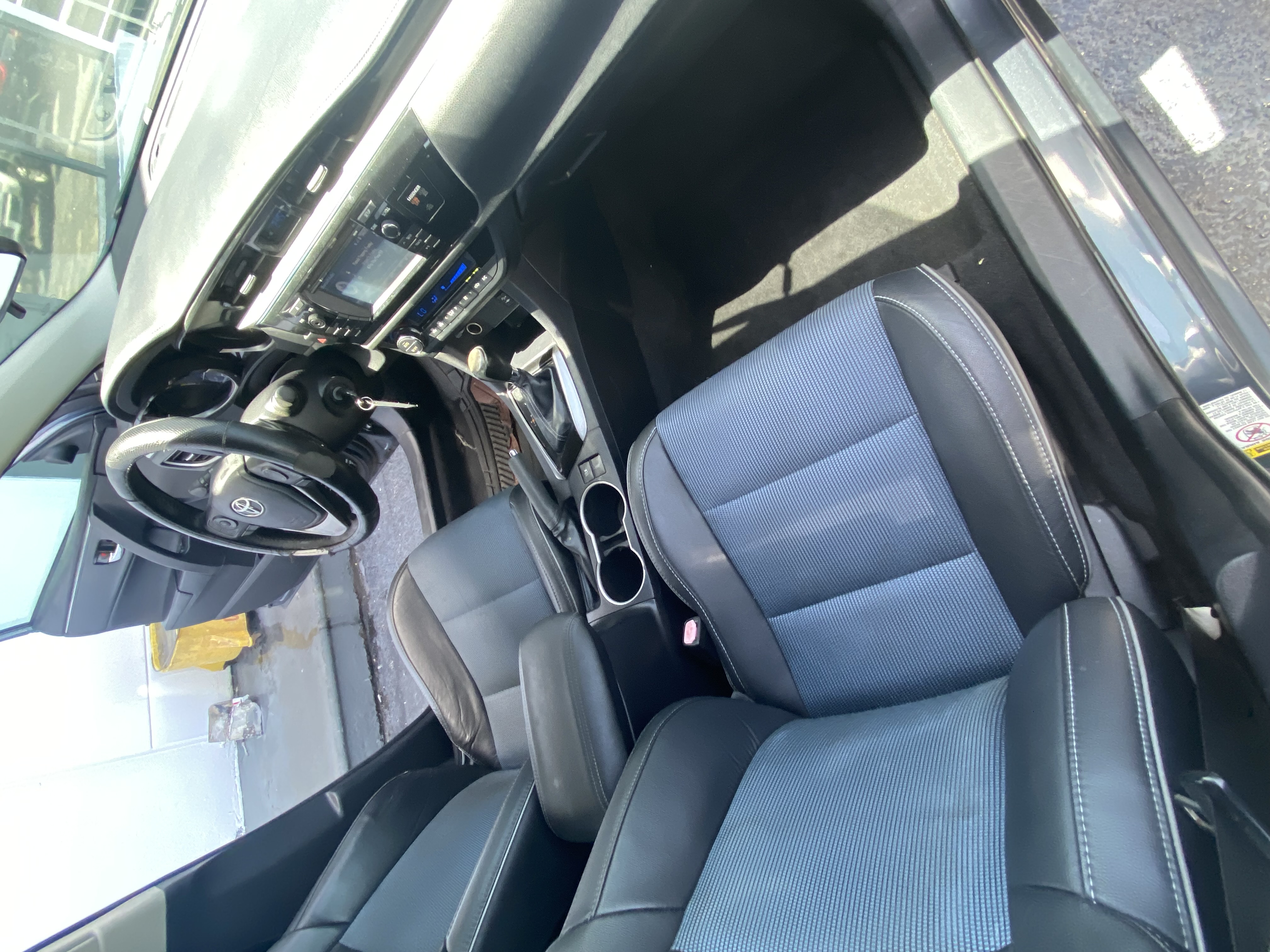 Used 2014 Toyota Corolla S FWD image 15