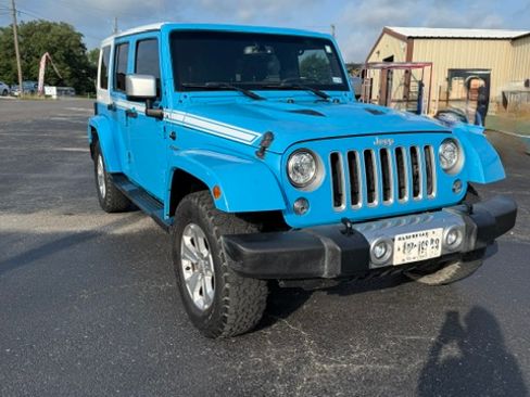 Used 2017 Jeep Wrangler Unlimited Sahara w/ Quick Order Package 24E Chief AWD/4WD image 6