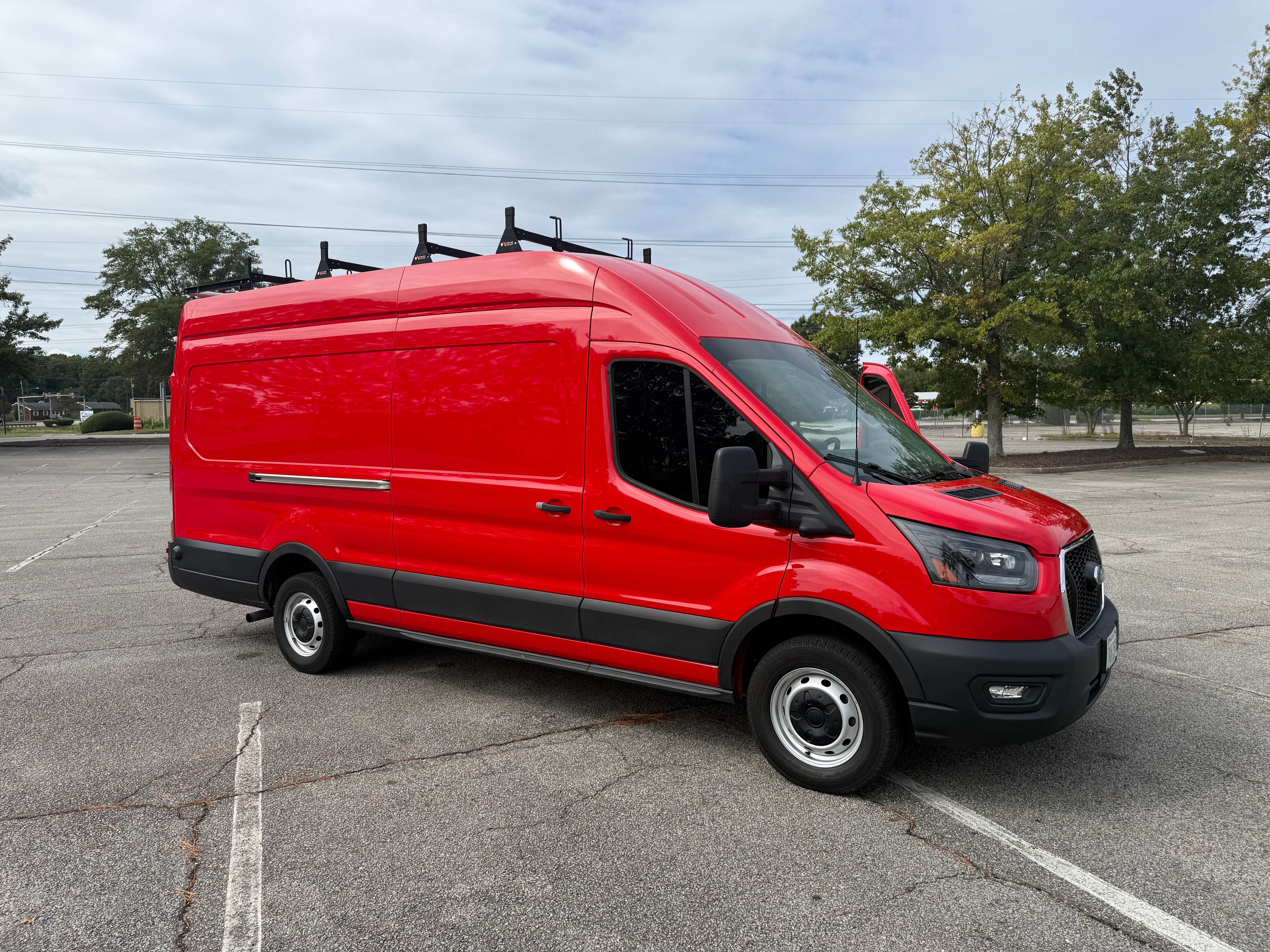 Used 2024 Ford Transit 250 148 High Roof Extended w/ Load Area Protection Package RWD image 1