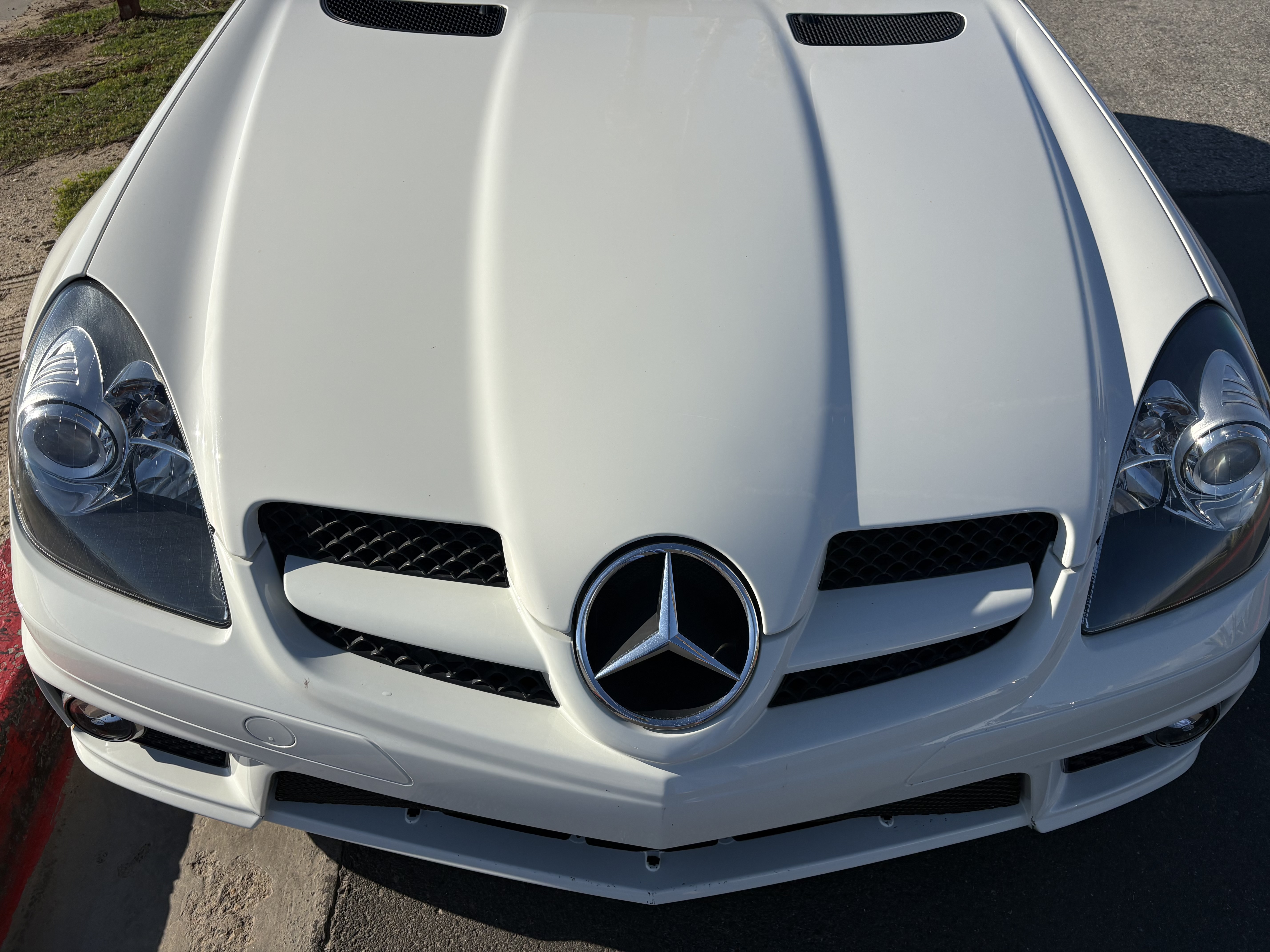 Used 2011 Mercedes-Benz SLK 300 image 12