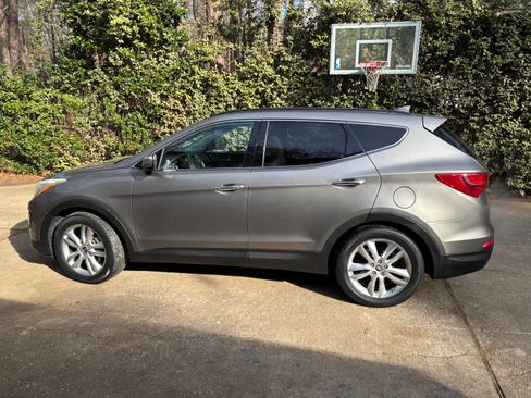 Used 2013 Hyundai Santa Fe Sport 2.0T image 1
