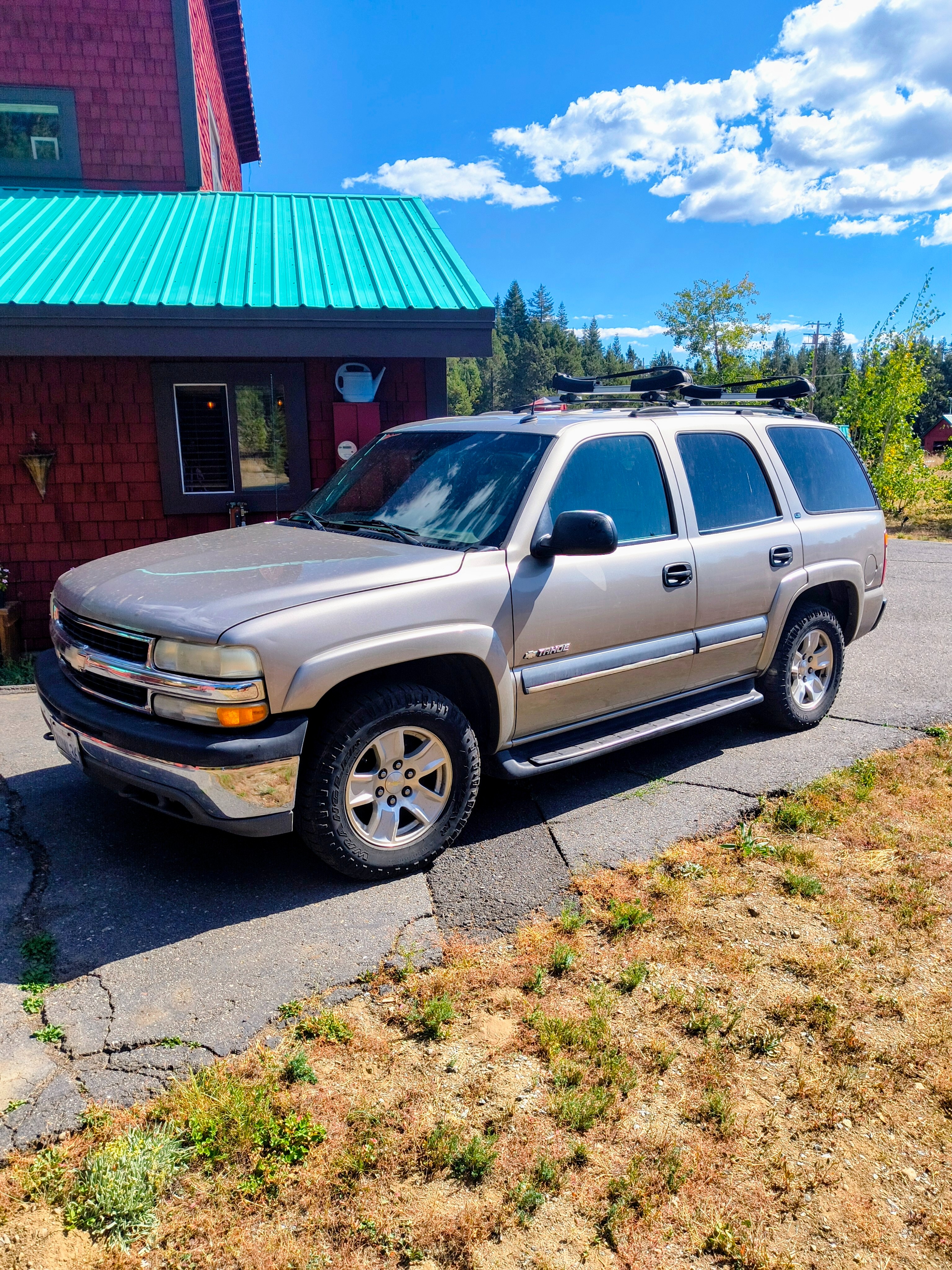 Used 2002 Chevrolet Tahoe LS AWD/4WD image 1