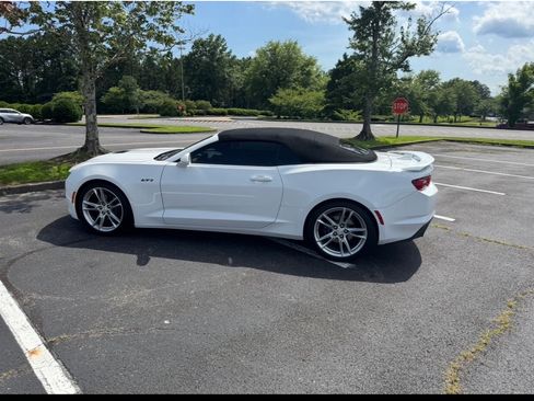 Used 2020 Chevrolet Camaro LT image 12