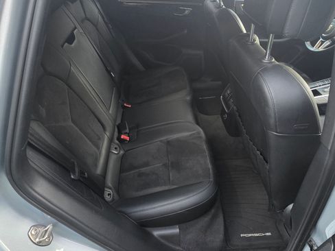 Used 2017 Porsche Macan S image 9