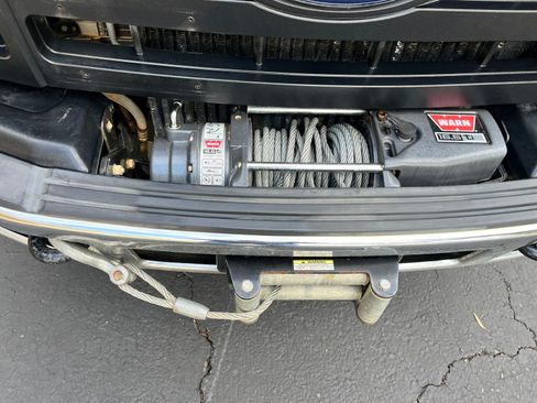 Used 2010 Ford F350 4x4 Regular Cab DRW Super Duty image 5