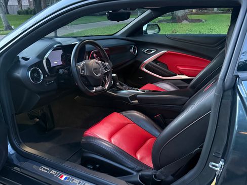 Used 2021 Chevrolet Camaro LT w/ RS Package RWD image 5
