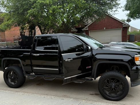 Used 2014 GMC Sierra 1500 SLT w/ All-Terrain Package AWD/4WD image 10