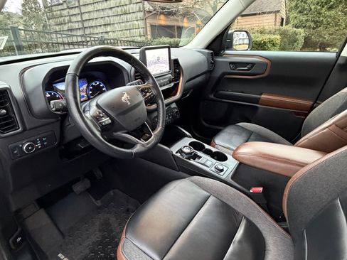 Used 2022 Ford Bronco Sport Outer Banks w/ Tech Package image 8