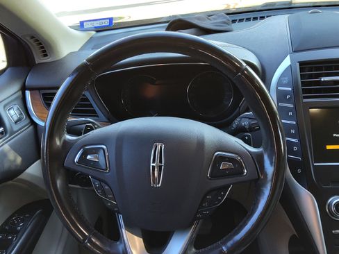 Used 2018 Lincoln MKC Select w/ Select Plus Package image 10