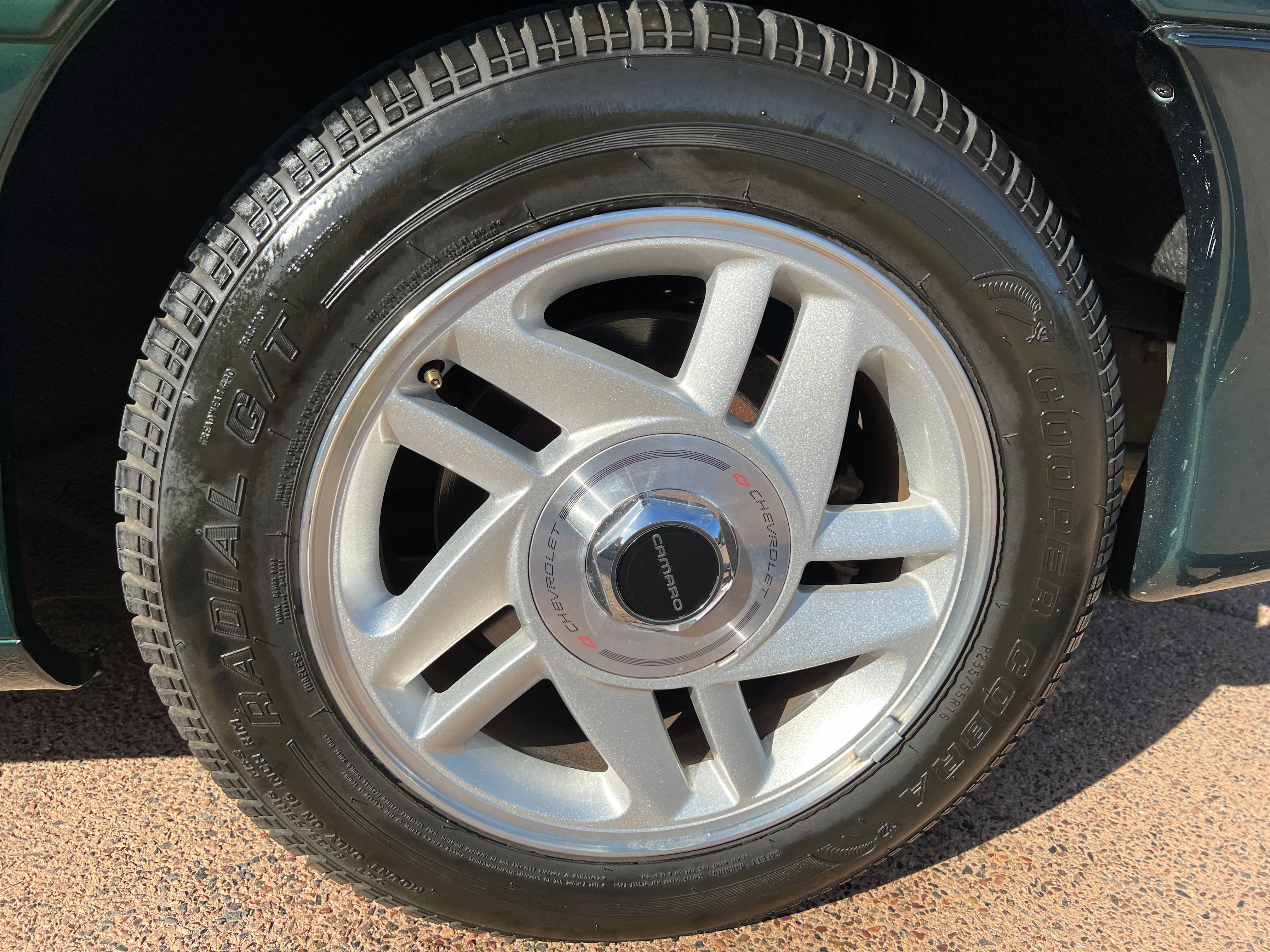 Used 1994 Chevrolet Camaro Z28 RWD image 16