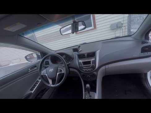 Used 2016 Hyundai Accent SE image 17