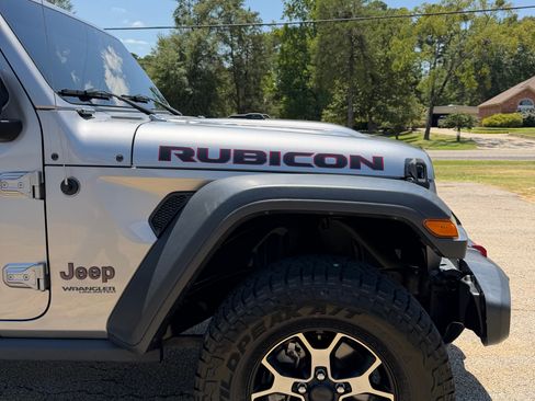 Used 2018 Jeep Wrangler Unlimited Rubicon AWD/4WD image 6