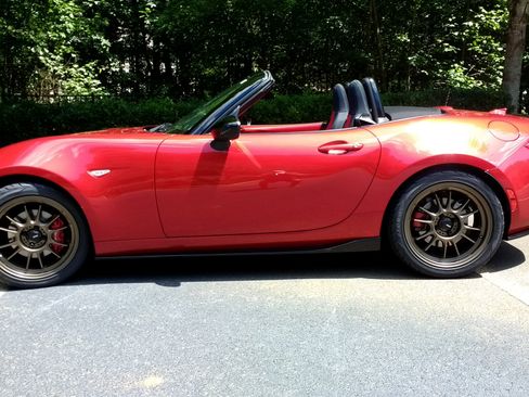 Used 2016 MAZDA MX-5 Miata Club w/ Brembo/BBS Package image 24