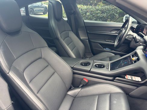 Used 2021 Porsche Taycan Sedan 4D image 18