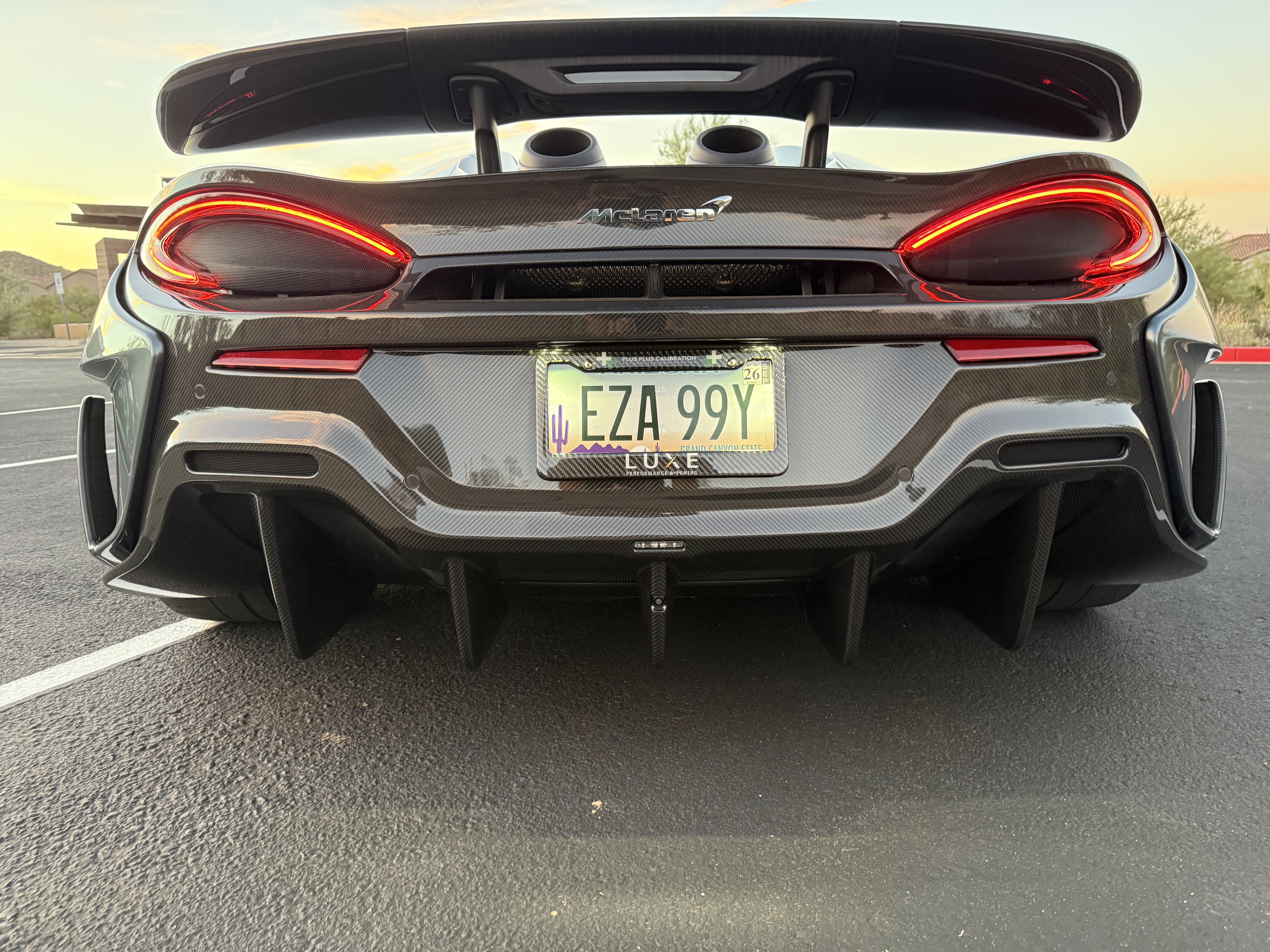 Used 2020 McLaren 600LT Spider RWD image 11