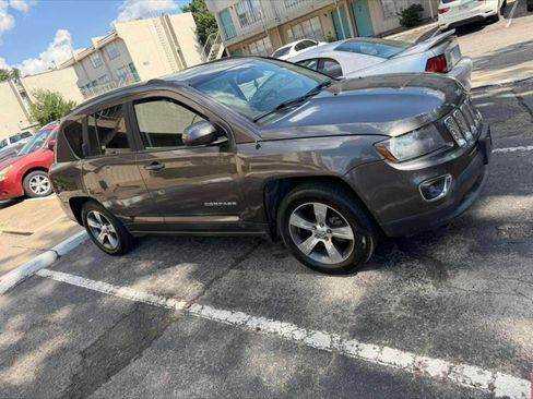 Used 2016 Jeep Compass High Altitude FWD image 5