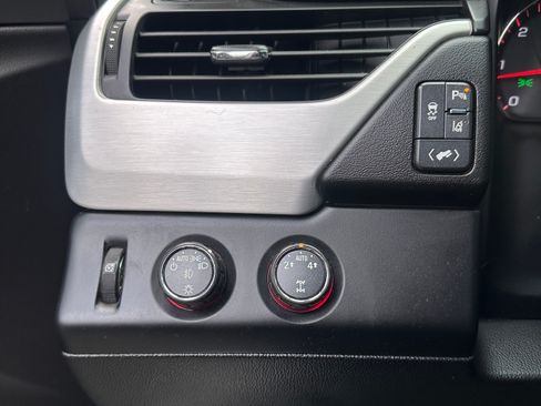 Used 2015 GMC Yukon SLT image 13