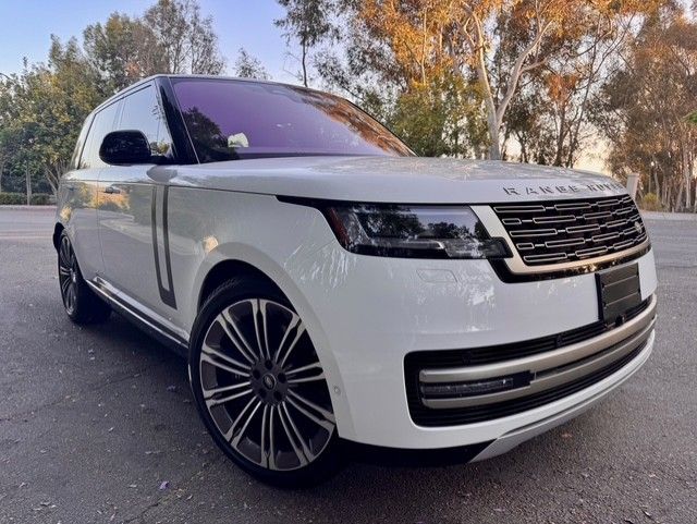 Used 2023 Land Rover Range Rover SE AWD/4WD image 5