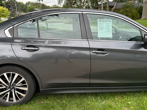Used 2019 Subaru Legacy 2.5i Premium AWD/4WD image 4