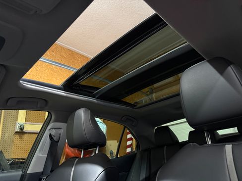 Used 2018 Toyota Camry XSE image 13