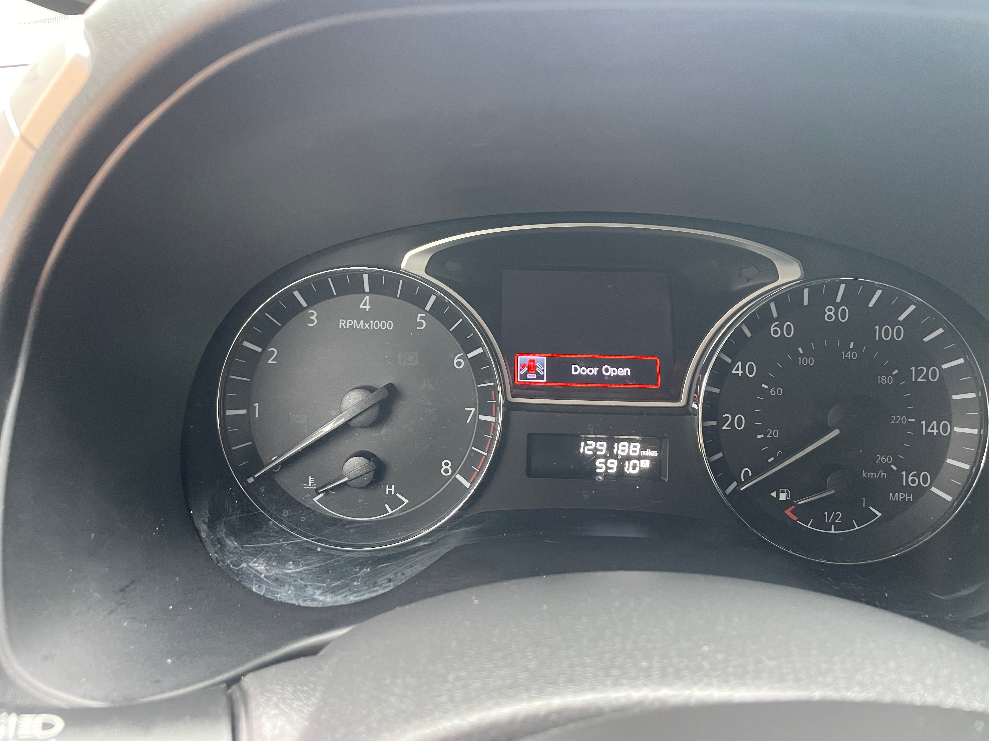 Used 2015 Nissan Pathfinder SV FWD image 9