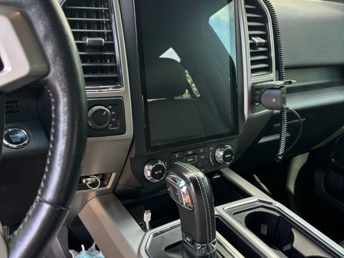 Used 2018 Ford F150 Lariat AWD/4WD image 9