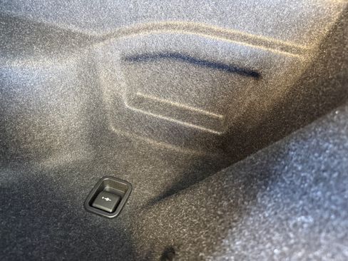 Used 2021 BMW M2 Competition RWD image 9