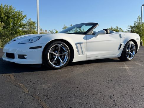 Used 2013 Chevrolet Corvette Grand Sport w/ 3LT Preferred Equipment Group RWD image 22