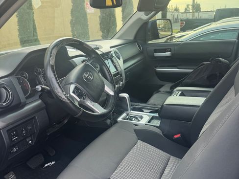 Used 2015 Toyota Tundra SR5 w/ SR5 Upgrade Package image 6