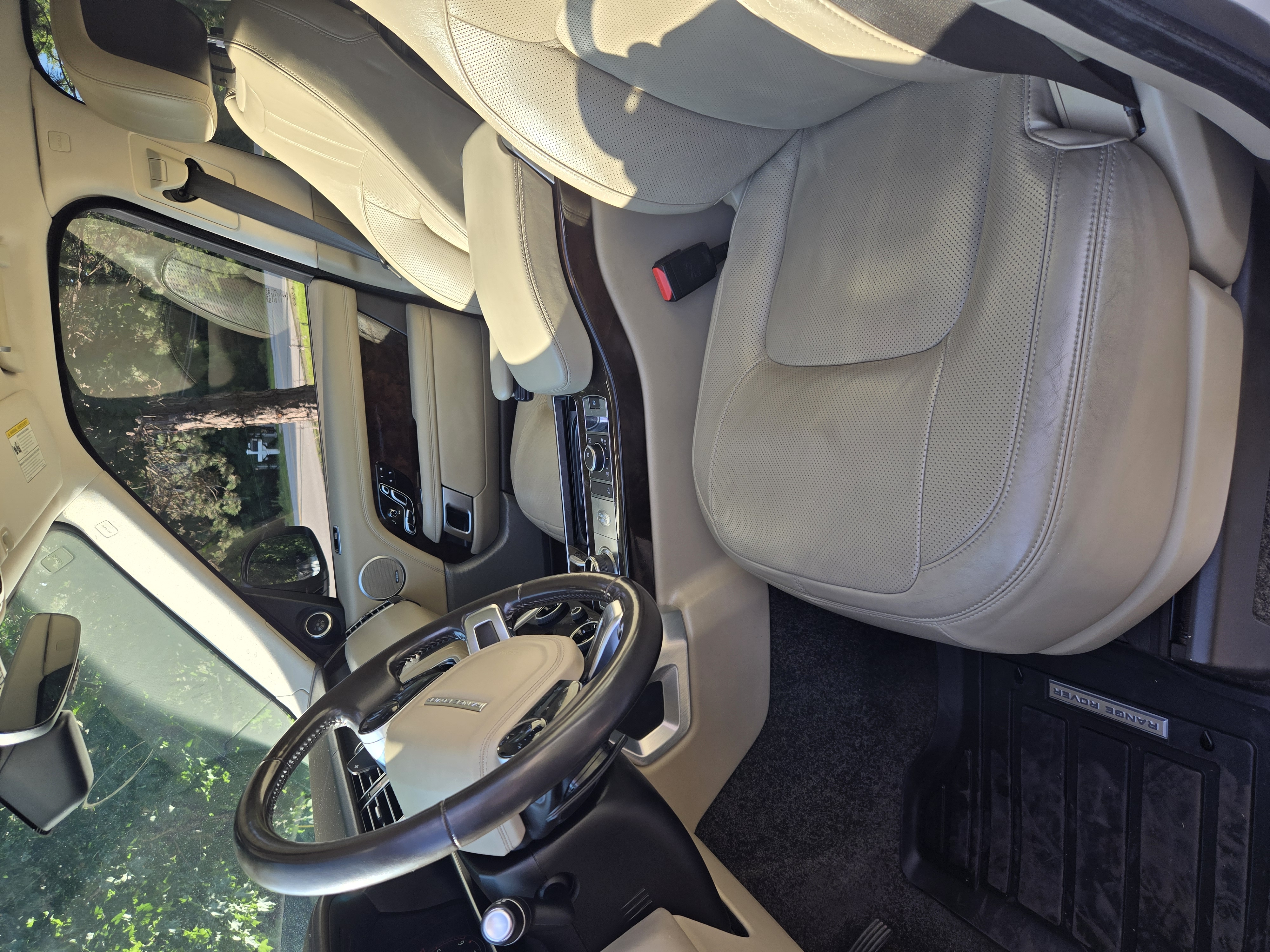 Used 2018 Land Rover Range Rover HSE AWD/4WD image 14