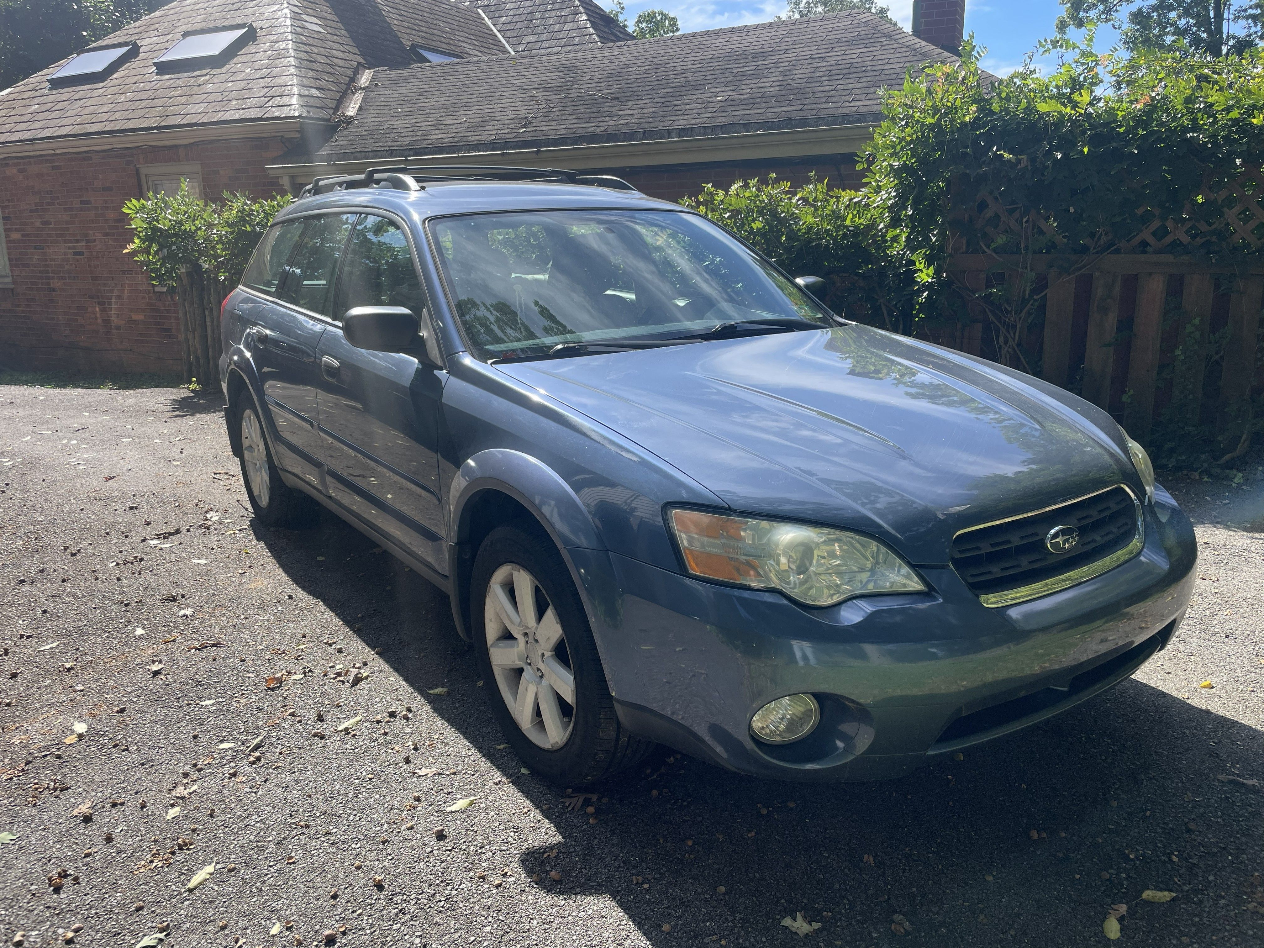 Used 2006 Subaru Outback 2.5i AWD/4WD image 2