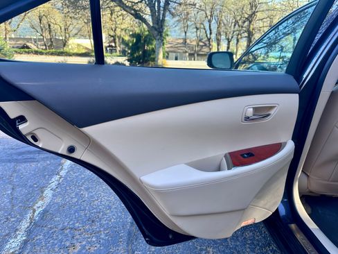 Used 2010 Lexus ES 350 image 15